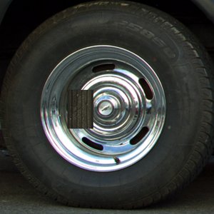 extracted_apache_tyres_1.jpg