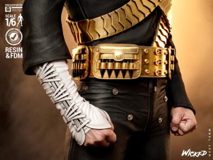 extracted_260626 Wicked- Michael Jackson Sculpt Image 009.jpg
