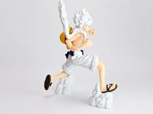 extracted_luffy-gear-5-one-piece-multicolor-multipart-no-ams-right-4-3-v2.webp