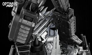 extracted_011823 Wicked - Optimus Prime Sculpture 013.jpg