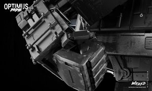extracted_011823 Wicked - Optimus Prime Sculpture 024.jpg
