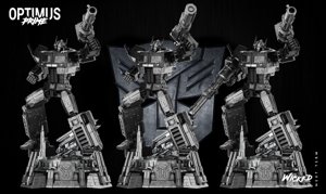 extracted_011823 Wicked - Optimus Prime Sculpture 033.jpg