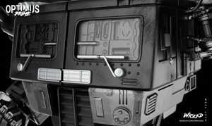 extracted_011823 Wicked - Optimus Prime Sculpture 09.jpg