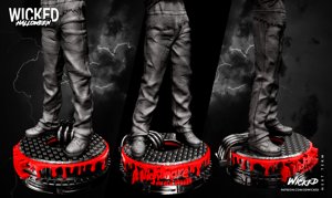 extracted_102822 Wicked - freddy Krueger Sculpture 05.jpg