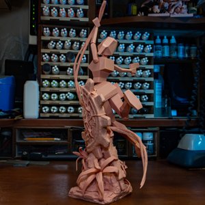 extracted_Lara_croft_low-poly_print (4).JPG