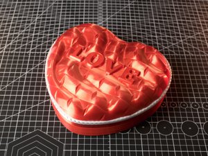 extracted_25.Valentine Heart Clicker Giftbox Set_4x3_1.jpg