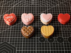 extracted_27.Valentine Heart Clicker Giftbox Set_4x3_1.jpg