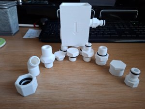 extracted_gutter-square-downspout-diverter-twin-access-some-accessories.webp